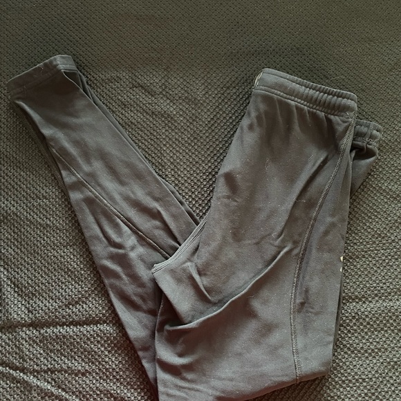 Under Armour Youth large cold gear black tights. - Picture 4 of 4